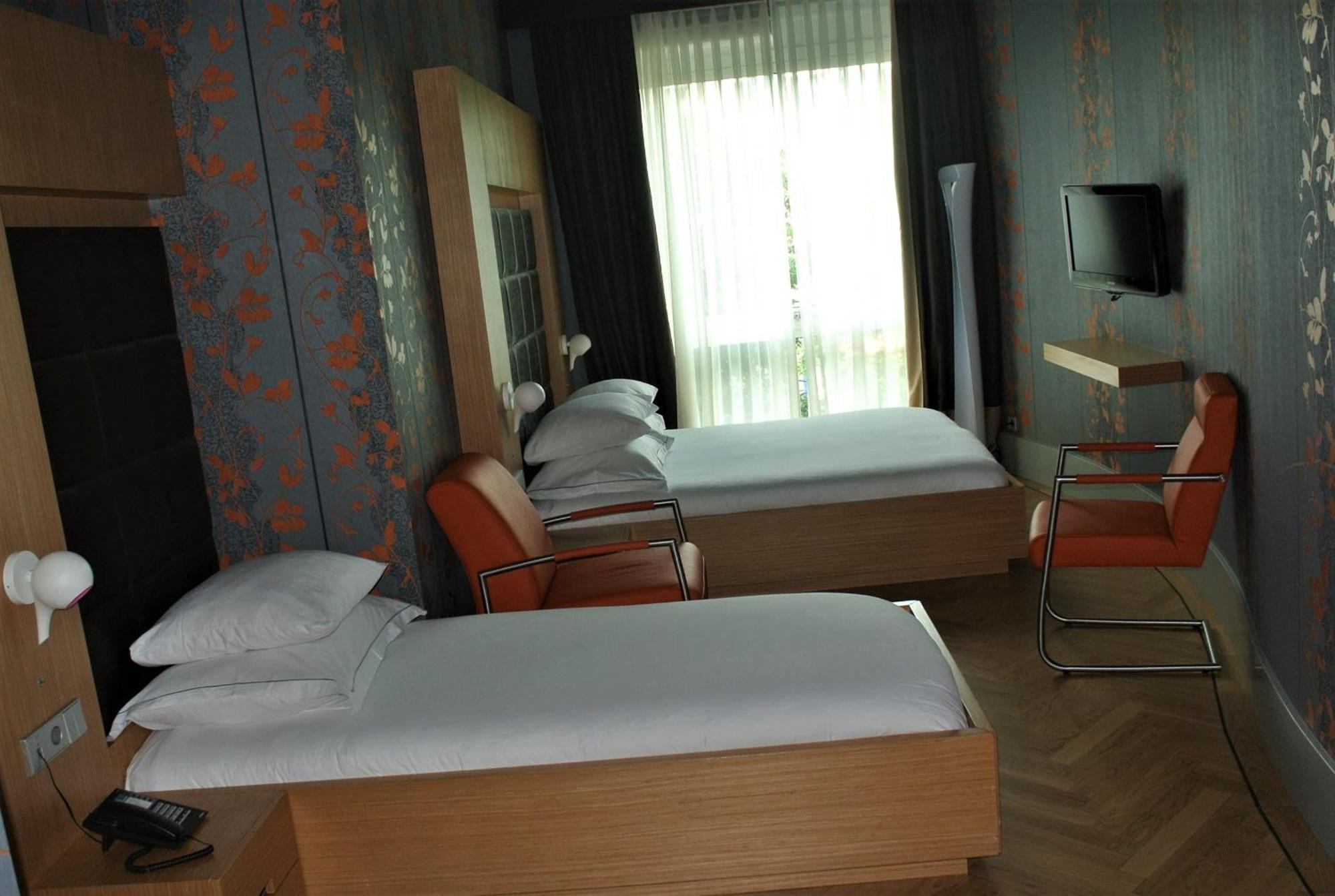 אמסטרדם Amadi Park Hotel מראה חיצוני תמונה